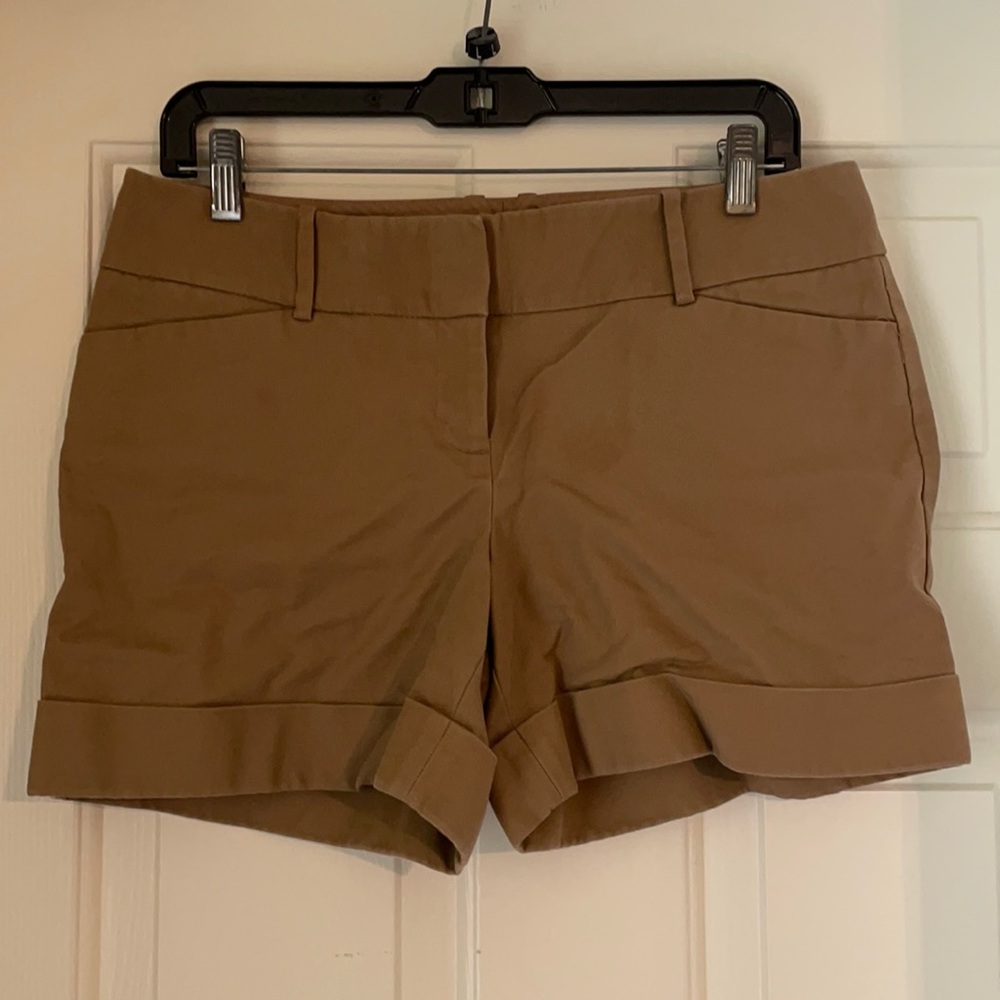 The Limited Drew fit shorts. Size 8